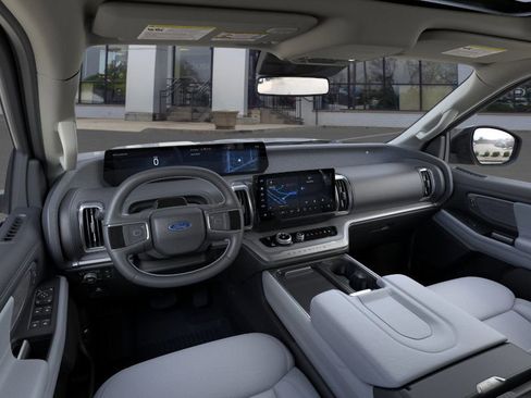 New 2026 Ford Expedition Max Platinum w/ Driver's Package image 9