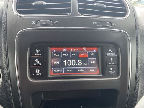 Used 2020 Dodge Journey SE w/ Blacktop Package FWD image 21
