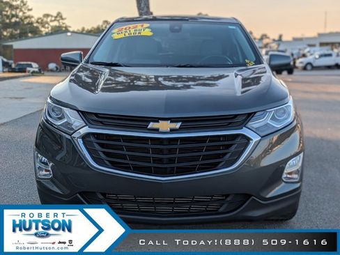 Used 2021 Chevrolet Equinox LT image 3