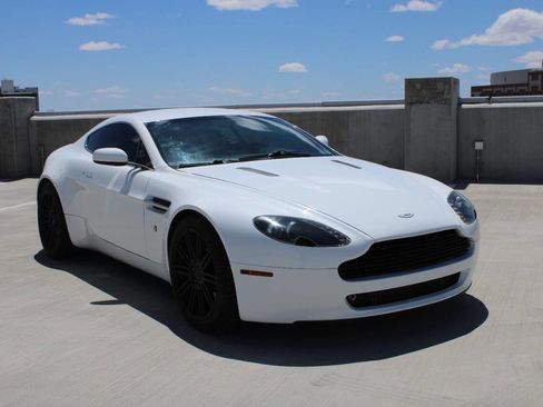 Used 2008 Aston Martin V8 Vantage Coupe RWD image 4