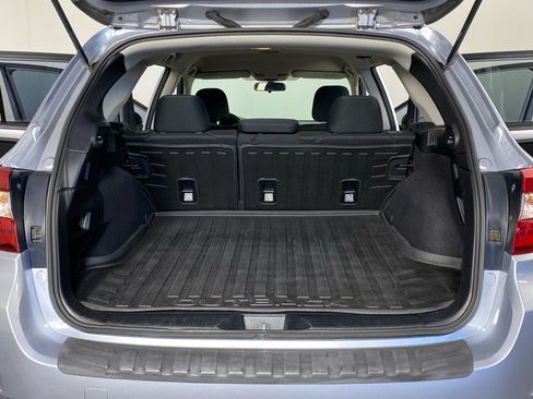 Used 2017 Subaru Outback 2.5i AWD/4WD image 16
