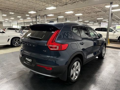 Used 2021 Volvo XC40 T5 Momentum AWD/4WD image 4