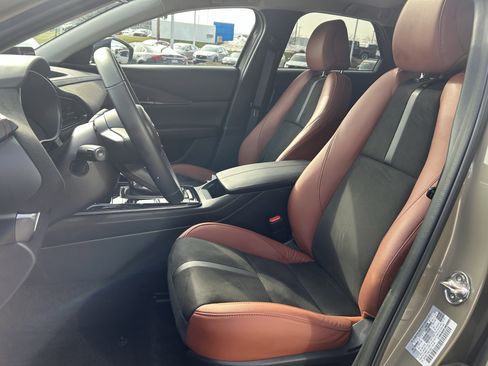 Certified 2025 MAZDA CX-30 Carbon image 23