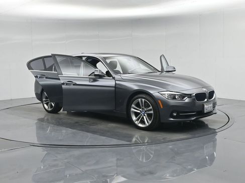 Used 2018 BMW 330e w/ Convenience Package image 37