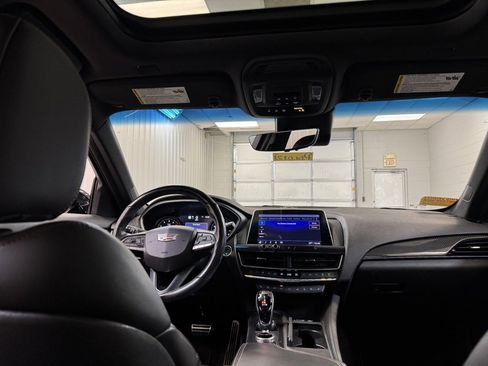 Used 2020 Cadillac CT5 V w/ Premium Package image 24