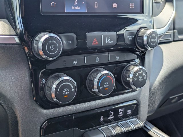 Used 2025 RAM 1500 Big Horn AWD/4WD image 22