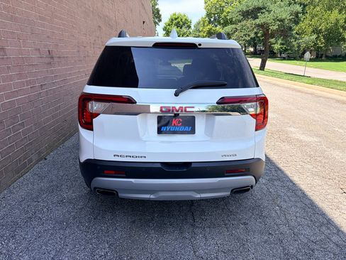 Used 2023 GMC Acadia SLE w/ Driver Convenience Package AWD/4WD image 4