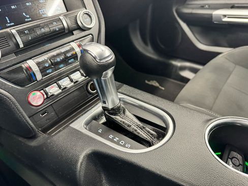Used 2018 Ford Mustang GT w/ Equipment Group 301A RWD image 20