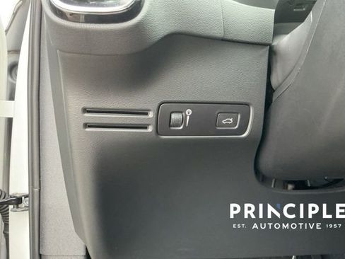 Certified 2021 Volvo XC40 T4 Inscription w/ Climate Package image 20