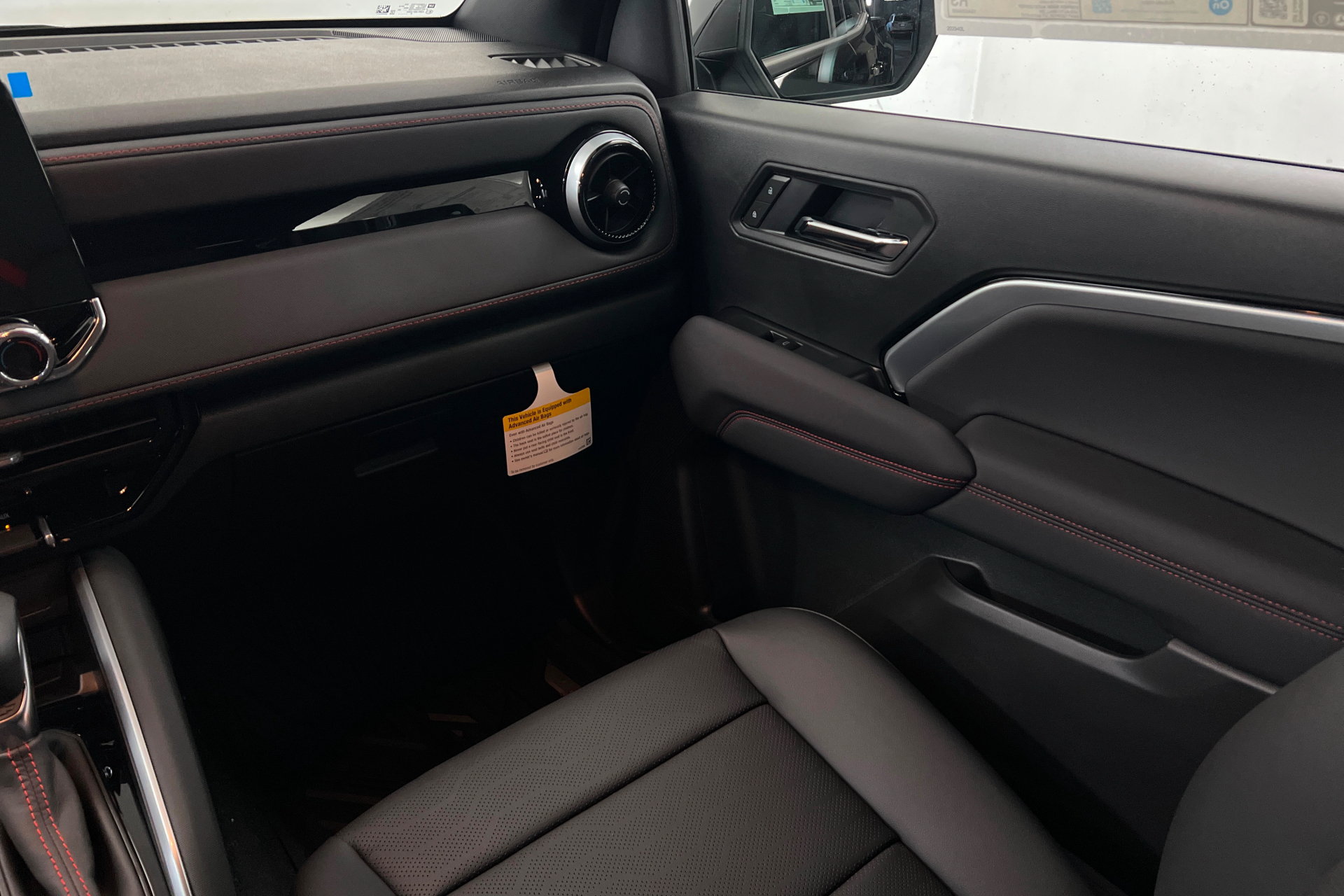 New 2026 Chevrolet Colorado Z71 w/ Technology Package AWD/4WD image 11