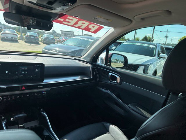 Used 2025 Kia Sorento S w/ Panoramic Sunroof Package FWD image 36