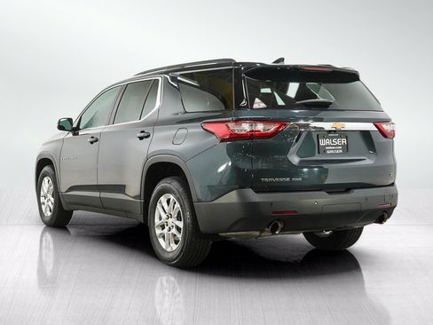 Used 2020 Chevrolet Traverse LT w/ Driver Confidence II Package AWD/4WD image 3