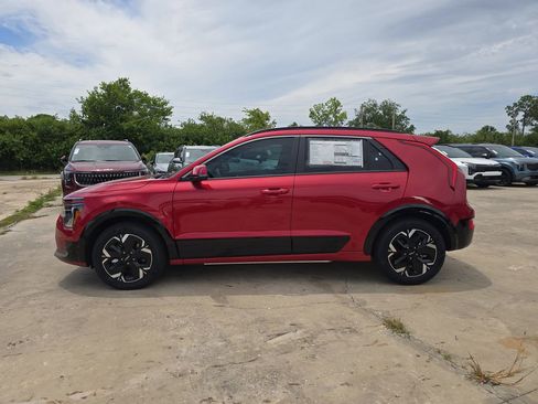New 2026 Kia Niro Wind FWD image 4