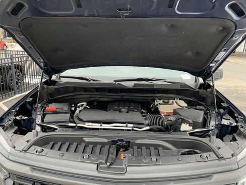 Used 2023 Chevrolet Silverado 1500 Custom image 16