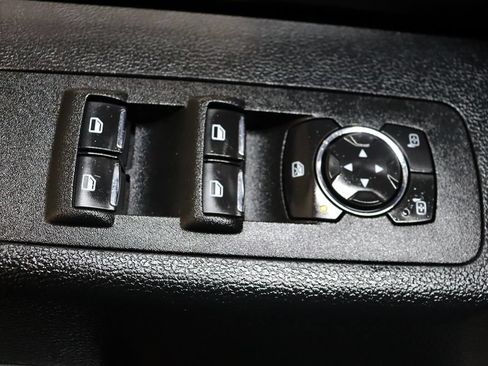 Used 2019 Ford F150 XLT w/ Equipment Group 302A Luxury AWD/4WD image 38