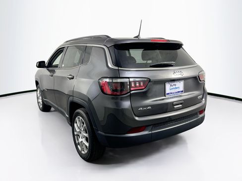 Used 2022 Jeep Compass Latitude AWD/4WD image 7
