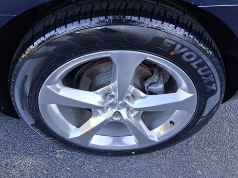 Used 2011 Chevrolet Camaro LS RWD image 9