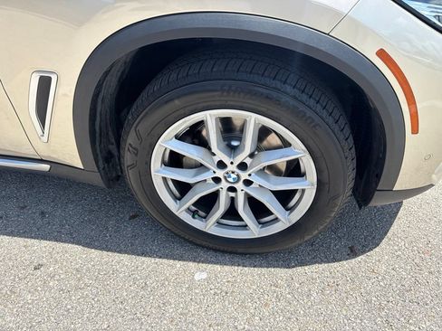 Used 2019 BMW X5 xDrive40i w/ Premium Package 2 AWD/4WD image 16
