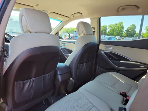 Used 2015 Hyundai Santa Fe Sport FWD image 14