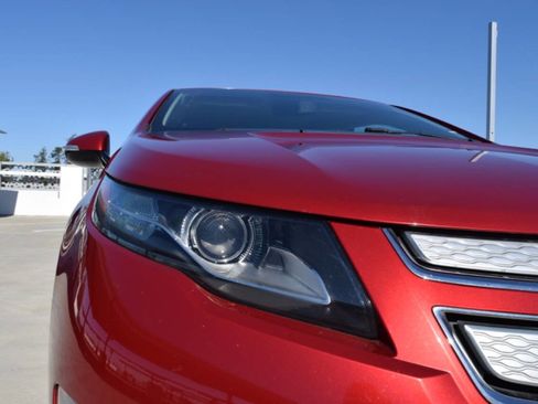 Used 2013 Chevrolet Volt Premium w/ Premium Trim Package image 7