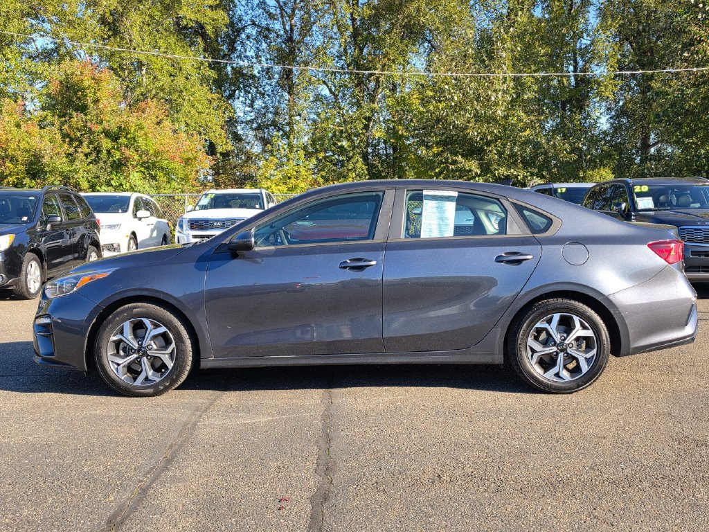 Used 2021 Kia Forte LXS FWD image 3