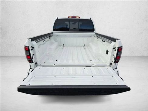Used 2022 Nissan Frontier SV image 7
