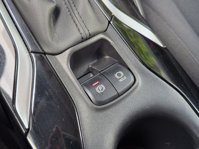 Used 2022 Toyota Corolla LE w/ Carpet Mat Package (TMS) FWD image 28