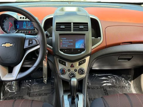 Used 2015 Chevrolet Sonic LT FWD image 11