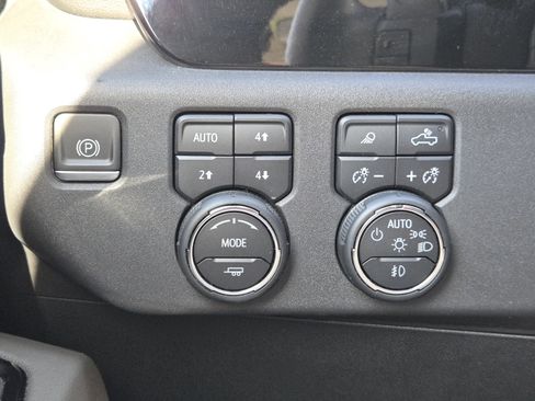 Used 2023 Chevrolet Silverado 1500 ZR2 w/ ZR2 Bison Edition AWD/4WD image 25