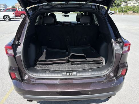 Used 2023 Ford Escape ST-Line w/ Tech Pack #1 AWD/4WD image 17