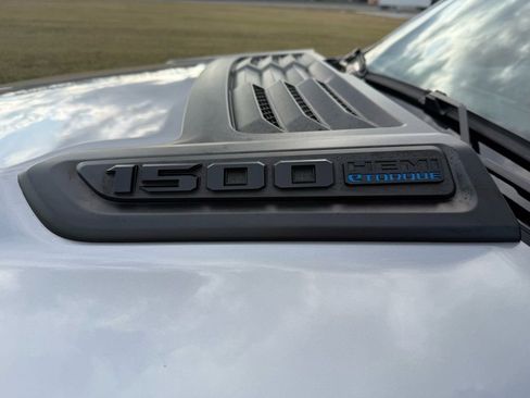 Used 2024 RAM 1500 Laramie image 43