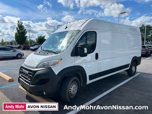 Used 2024 RAM ProMaster 2500 w/ Convenience Group FWD image 2