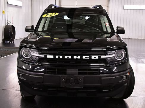 Used 2023 Ford Bronco Sport Outer Banks AWD/4WD image 2