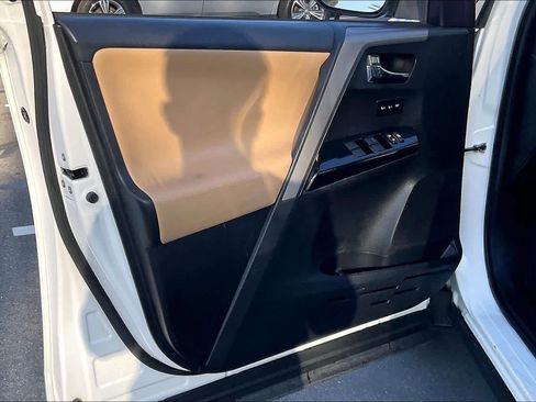 Used 2017 Toyota RAV4 Limited image 25