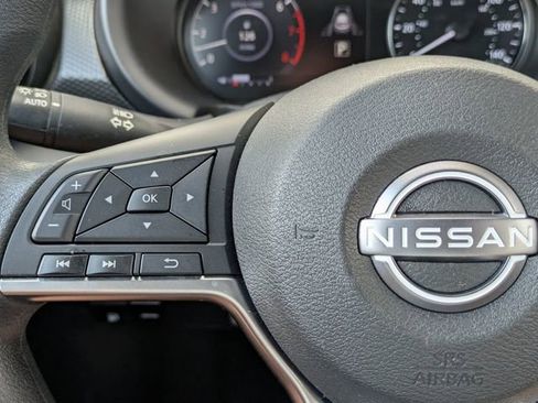 Used 2023 Nissan Kicks SV image 18