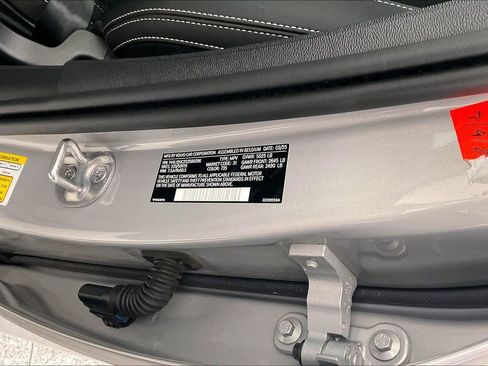 Certified 2025 Volvo XC40 B5 Plus image 44