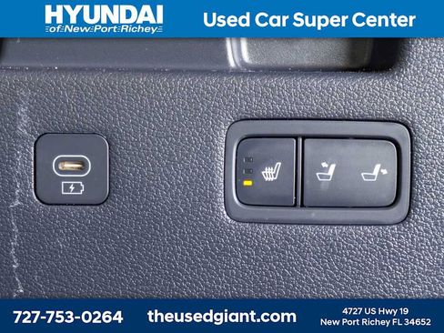 Used 2023 Hyundai Palisade Limited w/ Cargo Package FWD image 17