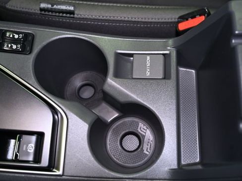 Used 2025 Subaru Crosstrek 2.0i Premium image 26