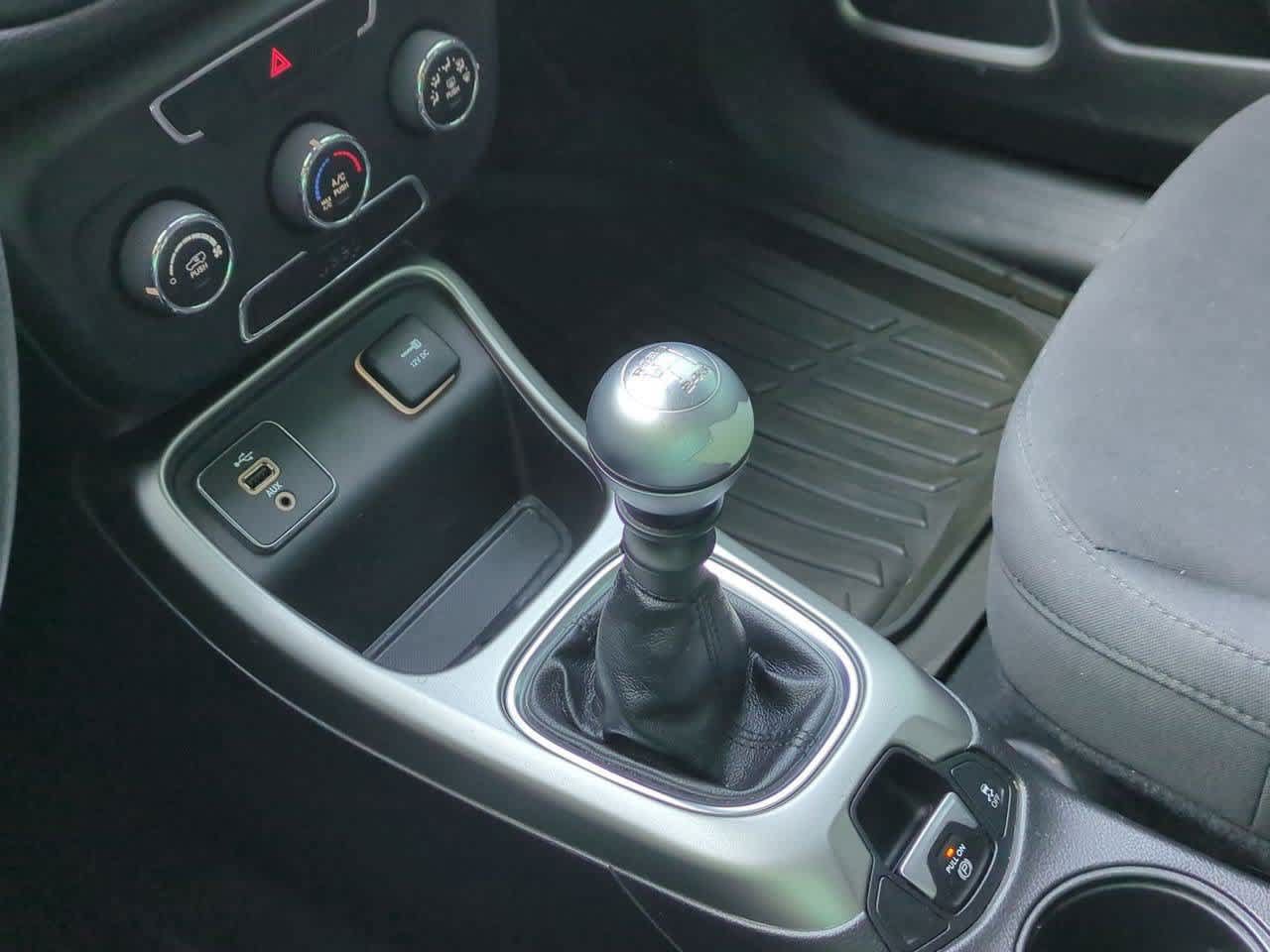 Used 2018 Jeep Compass Sport FWD image 29