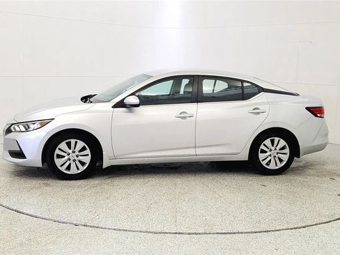 Used 2022 Nissan Sentra S image 4