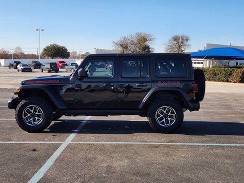 Used 2024 Jeep Wrangler Rubicon w/ Convenience Group image 3
