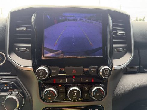 Used 2019 RAM 1500 Big Horn AWD/4WD image 13