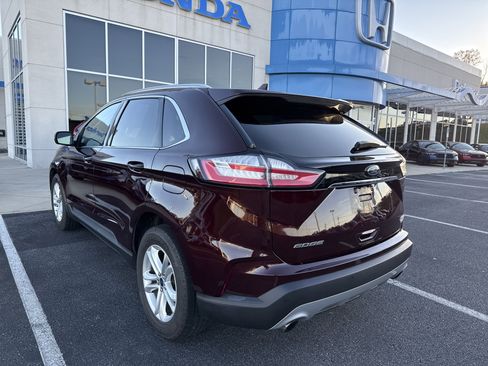 Used 2020 Ford Edge SEL w/ Cold Weather Package image 5