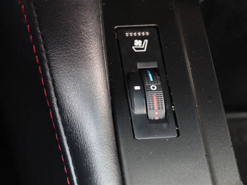 Used 2023 Lexus GX 460 Premium w/ Premium Package image 22