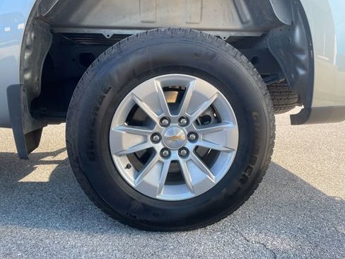 Used 2025 Chevrolet Silverado 1500 LT image 54