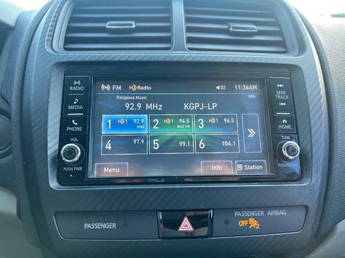 Used 2018 Mitsubishi Outlander Sport ES FWD image 21