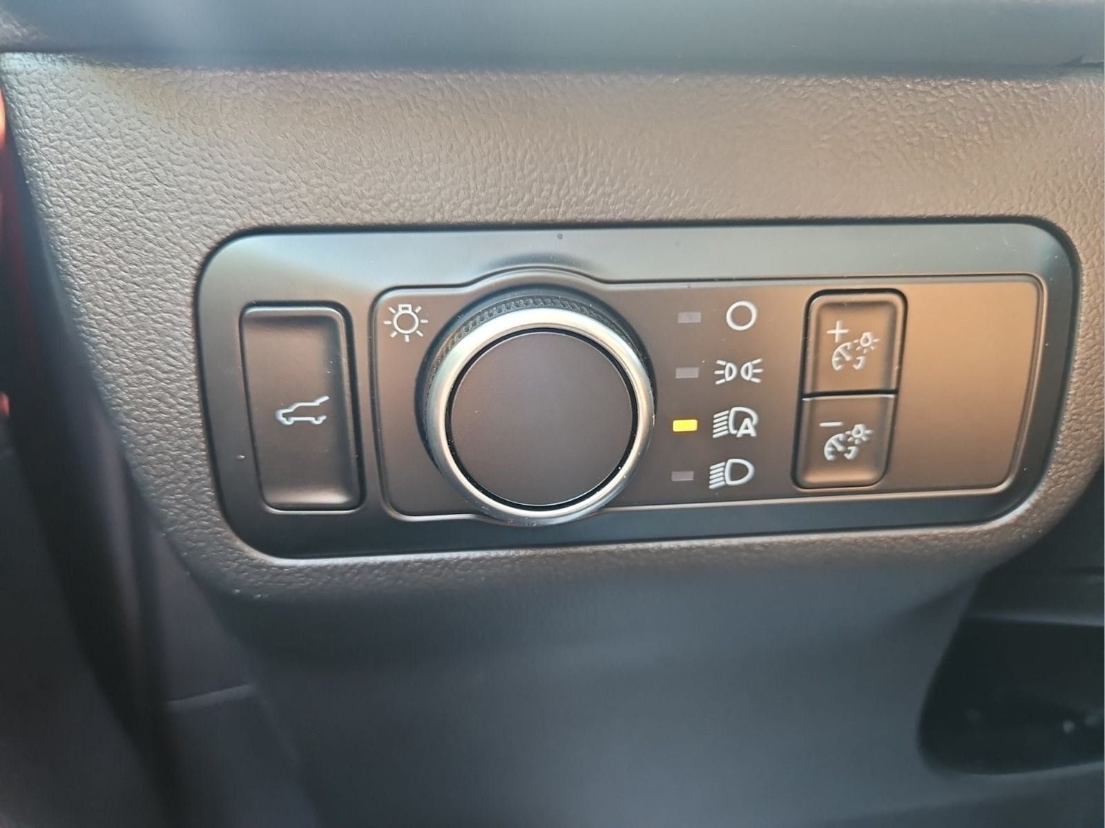 Used 2025 Ford Escape Active w/ Cold Weather Package AWD/4WD image 23