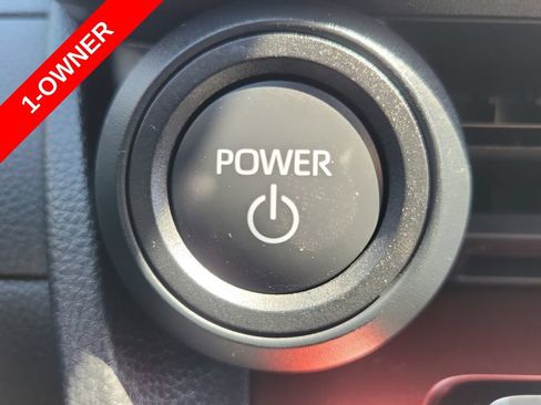 Used 2024 Toyota Prius Prime FWD image 29