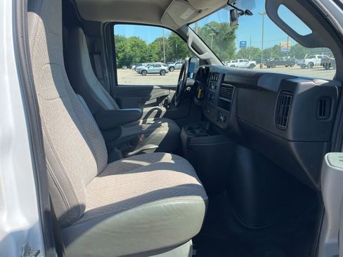Used 2023 GMC Savana 2500 w/ Driver Convenience Package RWD image 20