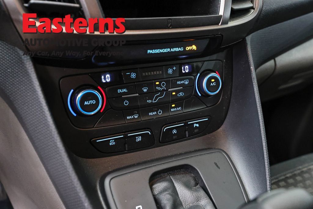 Used 2021 Ford Transit Connect XLT FWD image 20